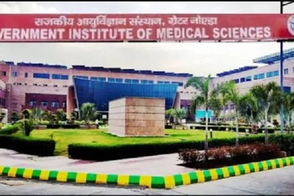 जिम्स प्रशासन की कर्मचारियों से अपील, कहा- मरीजों के हित में काम पर लौटें, मांगों पर बनेगी समिति जिम्स प्रशासन की कर्मचारियों से अपील, कहा- मरीजों के हित में काम पर लौटें, मांगों पर बनेगी समिति
