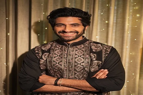 ‘यह करियर का सबसे खास दौर है’, शाहरुख खान और मनोज बाजपेयी के साथ काम को लेकर अक्षय ओबेरॉय ने जताई खुशी ‘यह करियर का सबसे खास दौर है’, शाहरुख खान और मनोज बाजपेयी के साथ काम को लेकर अक्षय ओबेरॉय ने जताई खुशी