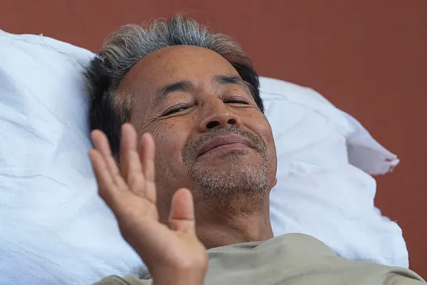लंबे उपवास और डिहाइड्रेशन के कारण सोनम वांगचुक हुए कमजोर, अस्पताल ने जारी किया हेल्थ अपडेट लंबे उपवास और डिहाइड्रेशन के कारण सोनम वांगचुक हुए कमजोर, अस्पताल ने जारी किया हेल्थ अपडेट