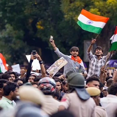 छात्र आंदोलन पर SC का बड़ा फैसला, 18 साल से कम उम्र के छात्रों को तुरंत रिहा करने का आदेश छात्र आंदोलन पर SC का बड़ा फैसला, 18 साल से कम उम्र के छात्रों को तुरंत रिहा करने का आदेश