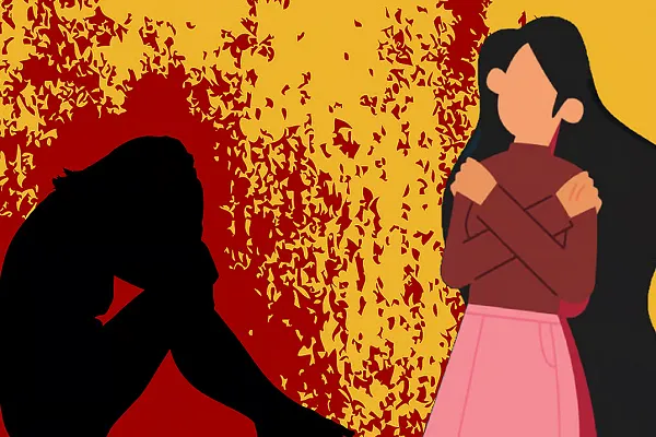 महिला के प्राइवेट पार्ट पर वाइब्रेटिंग मशीन रखना भी रेप… केरल हाई कोर्ट का ऐतिहासिक फैसला, 10 साल की सजा बरकरार महिला के प्राइवेट पार्ट पर वाइब्रेटिंग मशीन रखना भी रेप… केरल हाई कोर्ट का ऐतिहासिक फैसला, 10 साल की सजा बरकरार