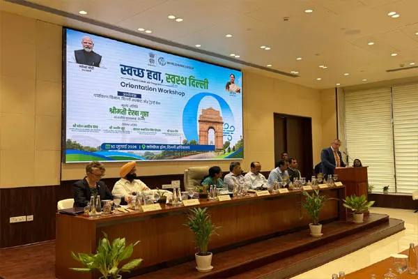 CM रेखा गुप्ता ने नितिन गडकरी से मांडी रोड को राष्ट्रीय राजमार्ग घोषित करने का किया आग्रह CM रेखा गुप्ता ने नितिन गडकरी से मांडी रोड को राष्ट्रीय राजमार्ग घोषित करने का किया आग्रह