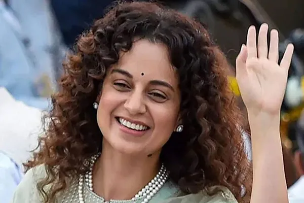 कंगना रनौत का नया बयान फिर चर्चा में, बोलीं- “कुकिंग महिलाओं की खास ताकत”; सोशल मीडिया पर छिड़ी बहस कंगना रनौत का नया बयान फिर चर्चा में, बोलीं- “कुकिंग महिलाओं की खास ताकत”; सोशल मीडिया पर छिड़ी बहस