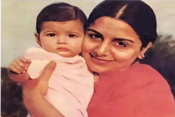 ‘मेरा दिल, मेरी सब कुछ…’, मां नीतू कपूर के जन्मदिन पर रिद्धिमा का प्यार भरा पोस्ट ‘मेरा दिल, मेरी सब कुछ…’, मां नीतू कपूर के जन्मदिन पर रिद्धिमा का प्यार भरा पोस्ट