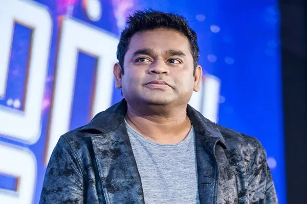 ए.आर. रहमान ने की सोनू निगम की आवाज की तारीफ, पूछा- इतना रोमांटिक कैसे गाते हो? ए.आर. रहमान ने की सोनू निगम की आवाज की तारीफ, पूछा- इतना रोमांटिक कैसे गाते हो?