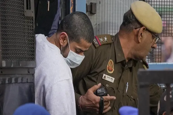 सलमान खान फायरिंग केस : अनमोल बिश्नोई ने कोर्ट में सरेंडर की मांगी अनुमति, मकोका अदालत में दाखिल की याचिका सलमान खान फायरिंग केस : अनमोल बिश्नोई ने कोर्ट में सरेंडर की मांगी अनुमति, मकोका अदालत में दाखिल की याचिका