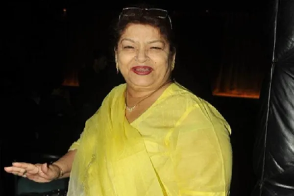 यादों में सरोज खान: संघर्षों से शुरू हुआ सफर, ऐसे बनीं बॉलीवुड की ‘मदर ऑफ कोरियोग्राफी’ यादों में सरोज खान: संघर्षों से शुरू हुआ सफर, ऐसे बनीं बॉलीवुड की ‘मदर ऑफ कोरियोग्राफी’