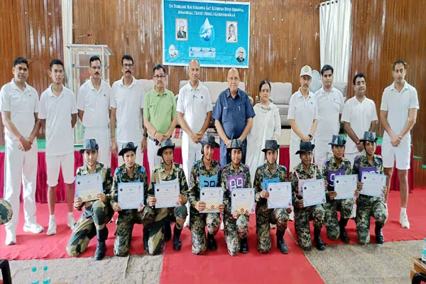 BSF के जवान सीमाओं के साथ-साथ कुदरत की अनमोल दें जल के भी रक्षक: खन्ना BSF के जवान सीमाओं के साथ-साथ कुदरत की अनमोल दें जल के भी रक्षक: खन्ना