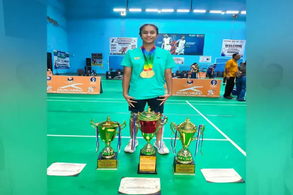 13 वर्षीय जपलीन कौर ने फिरोजपुर बैडमिंटन में रचा इतिहास, सब-जूनियर स्टेट टूर्नामेंट में जीते 3 गोल्ड मेडल 13 वर्षीय जपलीन कौर ने फिरोजपुर बैडमिंटन में रचा इतिहास, सब-जूनियर स्टेट टूर्नामेंट में जीते 3 गोल्ड मेडल