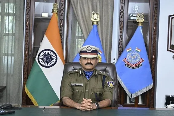 मैं हर जिम्मेदारी लूंगा, डरने की जरूरत नहीं… छात्रों पर हिंसा के आरोप के बीच जवानों से बोले CRPF चीफ मैं हर जिम्मेदारी लूंगा, डरने की जरूरत नहीं… छात्रों पर हिंसा के आरोप के बीच जवानों से बोले CRPF चीफ