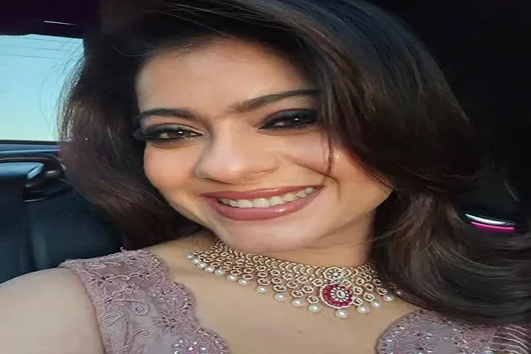 काजोल का मजेदार अंदाज, बोलीं–’जो मेरी पोस्ट पसंद करते हैं, वही सबसे ज्यादा खुश, समझदार और खूबसूरत हैं’ काजोल का मजेदार अंदाज, बोलीं–’जो मेरी पोस्ट पसंद करते हैं, वही सबसे ज्यादा खुश, समझदार और खूबसूरत हैं’