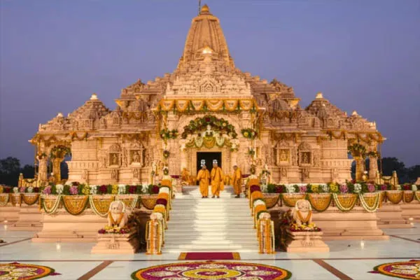 राम मंदिर के चोरी हुए आभूषणों को पिघलाकर बना दिए गए सोने के बिस्कुट? SIT की जांच में चौंकाने वाला खुलासा राम मंदिर के चोरी हुए आभूषणों को पिघलाकर बना दिए गए सोने के बिस्कुट? SIT की जांच में चौंकाने वाला खुलासा