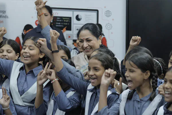 CM रेखा गुप्ता ने ‘सक्षम’ योजना के अंतर्गत शिक्षा और तकनीक से जुड़ी कई महत्वपूर्ण पहलों का किया शुभारंभ CM रेखा गुप्ता ने ‘सक्षम’ योजना के अंतर्गत शिक्षा और तकनीक से जुड़ी कई महत्वपूर्ण पहलों का किया शुभारंभ