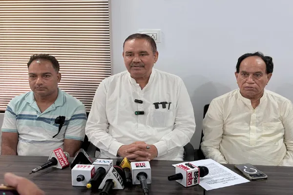 पाकिस्तान में ऐतिहासिक गुरुद्वारा श्री गुरु सिंह सभा साहिब के साथ की गई तोड़फोड़ अत्यंत निंदनीय एवं दुर्भाग्यपूर्ण: विजय सांपला पाकिस्तान में ऐतिहासिक गुरुद्वारा श्री गुरु सिंह सभा साहिब के साथ की गई तोड़फोड़ अत्यंत निंदनीय एवं दुर्भाग्यपूर्ण: विजय सांपला