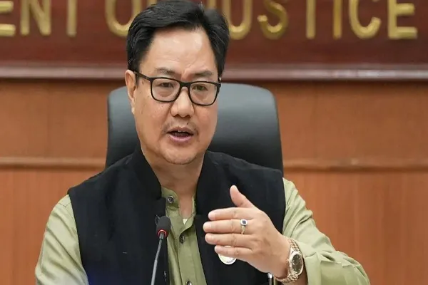 ‘देश का अपमान महंगा पड़ेगा’, न्यूयॉर्क में भागवत के कार्यक्रम से पहले तिरंगे के अनादर पर भड़के रिजिजू