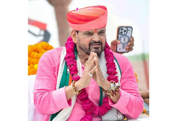 महिला पहलवानों से यौन शोषण के आरोप के मामले में बृजभूषण शरण सिंह बरी महिला पहलवानों से यौन शोषण के आरोप के मामले में बृजभूषण शरण सिंह बरी