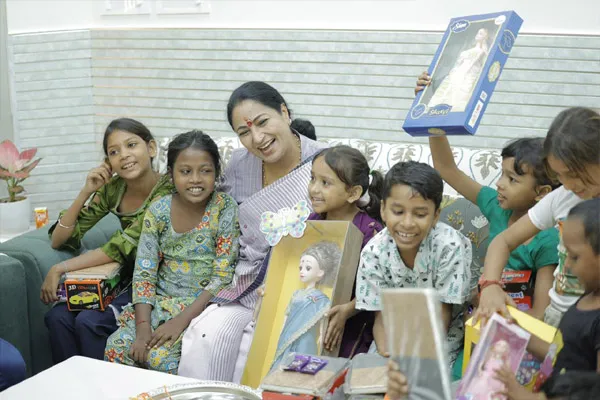 वरिष्ठ नागरिकों के लिए शुरू होगी ‘वयो आनंद’ योजना, मनोरंजन केंद्रों में मिलेंगी कई सुविधाएं: CM रेखा गुप्ता