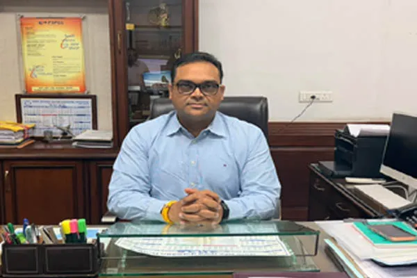 PSPCL के CMD और निदेशक 7 अगस्त को करेंगे 5 जिलों का दौरा, स्टेकहोल्डर बैठकों में सुनेंगे जनसमस्याएं PSPCL के CMD और निदेशक 7 अगस्त को करेंगे 5 जिलों का दौरा, स्टेकहोल्डर बैठकों में सुनेंगे जनसमस्याएं