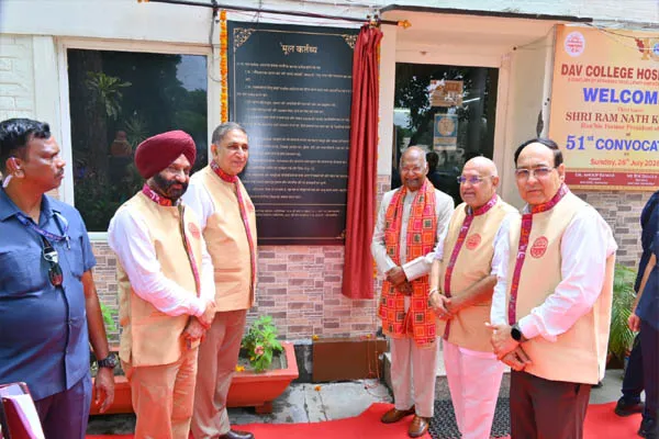 पूर्व राष्ट्रपति राम नाथ कोविंद द्वारा स्थापित मौलिक कर्तव्यों की शिला समाज को दे रही सार्थक संदेश: खन्ना पूर्व राष्ट्रपति राम नाथ कोविंद द्वारा स्थापित मौलिक कर्तव्यों की शिला समाज को दे रही सार्थक संदेश: खन्ना