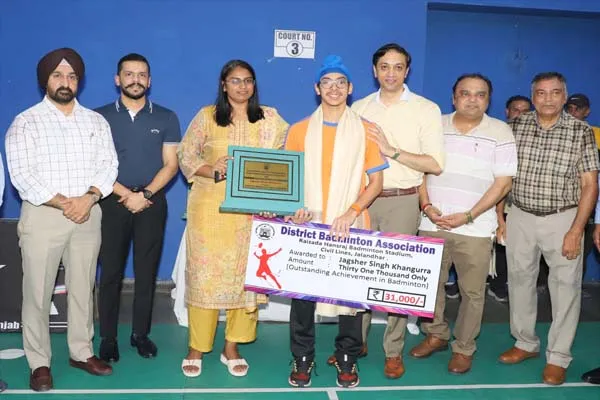 जालंधर में इनोसेंट हार्ट्स पंजाब स्टेट सीनियर रैंकिंग बैडमिंटन टूर्नामेंट शुरू जालंधर में इनोसेंट हार्ट्स पंजाब स्टेट सीनियर रैंकिंग बैडमिंटन टूर्नामेंट शुरू