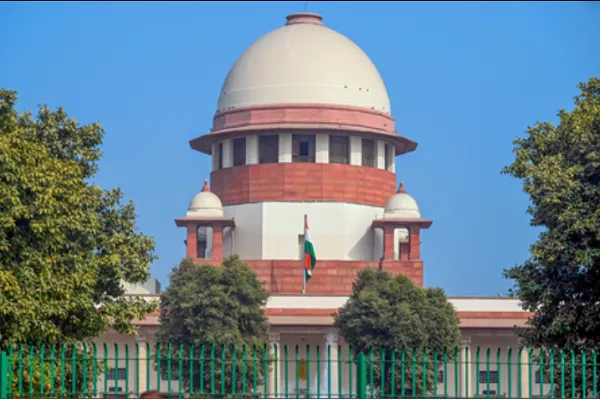 सुप्रीम कोर्ट ने बीसीआई चेयरमैन से मारपीट मामले में सीबीआई जांच से किया इनकार, कहा-हाईकोर्ट जाएं सुप्रीम कोर्ट ने बीसीआई चेयरमैन से मारपीट मामले में सीबीआई जांच से किया इनकार, कहा-हाईकोर्ट जाएं