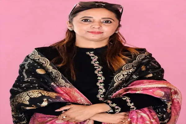 शिमला ग्रामीण में सरकारी कार्यक्रमों से चुने हुए जनप्रतिनिधियों को दूर रखना कैसा ‘व्यवस्था परिवर्तन’, 26 पंचायतों के जनादेश की अनदेखी दुर्भाग्यपूर्ण : शिवानी ठाकुर शिमला ग्रामीण में सरकारी कार्यक्रमों से चुने हुए जनप्रतिनिधियों को दूर रखना कैसा ‘व्यवस्था परिवर्तन’, 26 पंचायतों के जनादेश की अनदेखी दुर्भाग्यपूर्ण : शिवानी ठाकुर