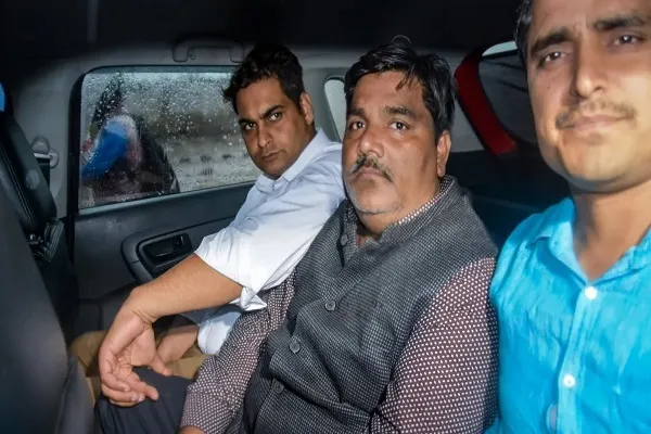​अंकित शर्मा हत्याकांड : ताहिर हुसैन की उम्रकैद के खिलाफ अपील पर दिल्ली हाई कोर्ट ने मांगा पुलिस से जवाब